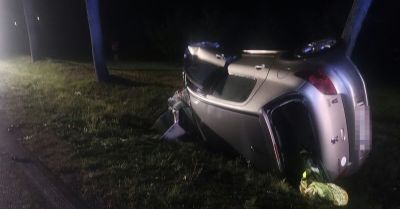 22-latek ciężko ranny po uderzeniu w drzewo